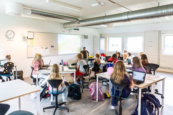 Skole udvides med midlertidige pavilloner grundet stor elevvækst