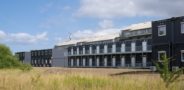 Adapteo reducerer CO₂ med 20 % og skruer op for cirkularitet