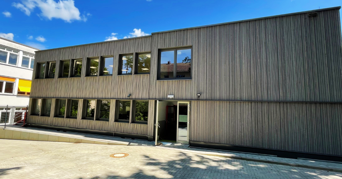 Schulcontainer mieten oder kaufen von Adapteo