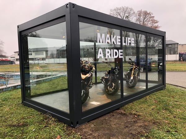 Showroom für Markenauftritt MAKE LIFE A RIDE